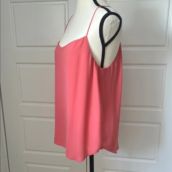 Ann Taylor LOFT Women’s Pink Relaxed Camisole with Spaghetti Straps EUC Size M - Picture 2 of 7